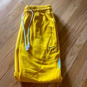 Nike Sweatpants